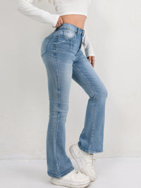 Light blue flared jeans are versatile and slimming for women. Long hoof-shaped jeans for women