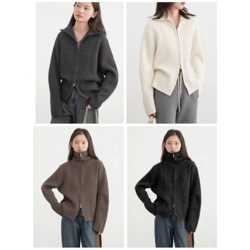 The college-style bed round-neck knitted cardigan for women in autumn and winter is a trendy design that makes them look younger