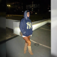 Autumn and winter oversized fleece hooded sweatshirt top, a trendy coat full of diamonds