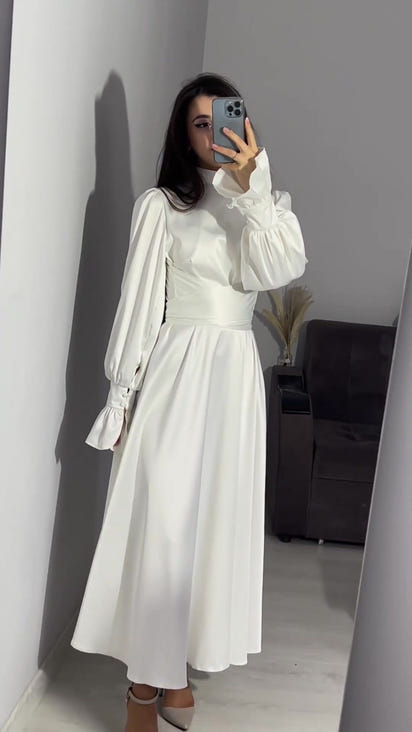 Spring and autumn new long sleeve waist bubble sleeve solid color fairy wind satin dress