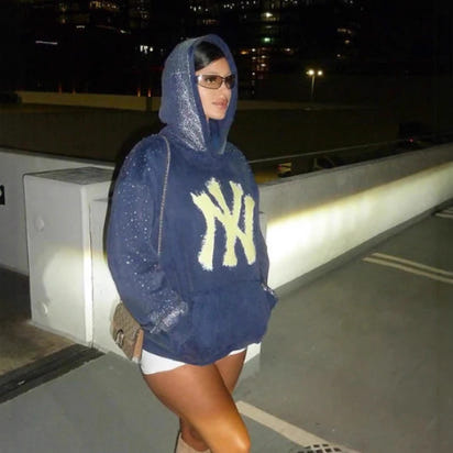 Autumn and winter oversized fleece hooded sweatshirt top, a trendy coat full of diamonds